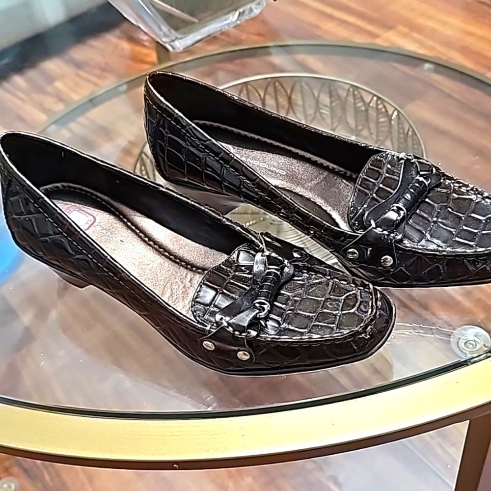 Bandolino Abenzio Slip‎ On Penny Patent Leather Bwn Size 7M